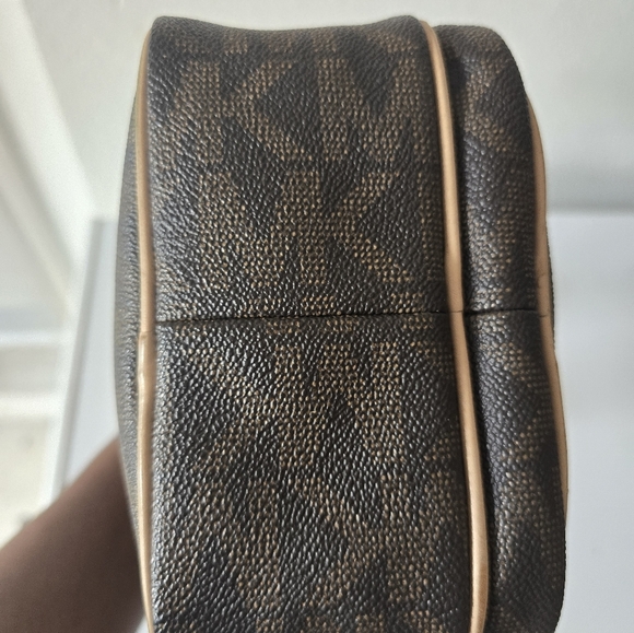 Michael Kors Brown and Tan Crossbody Bag - Picture 12 of 15